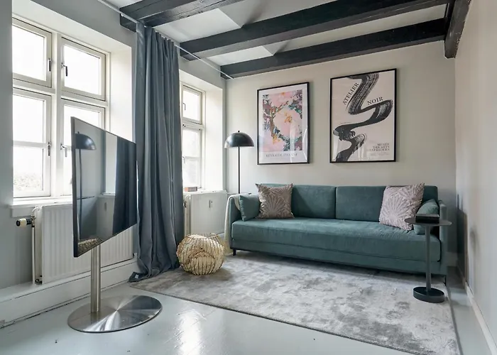 Apartman Unique 2 Bedroom Duplex W Exposed Beams In Cph