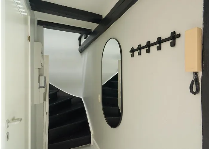 Apartman Unique 2 Bedroom Duplex W Exposed Beams In Cph *